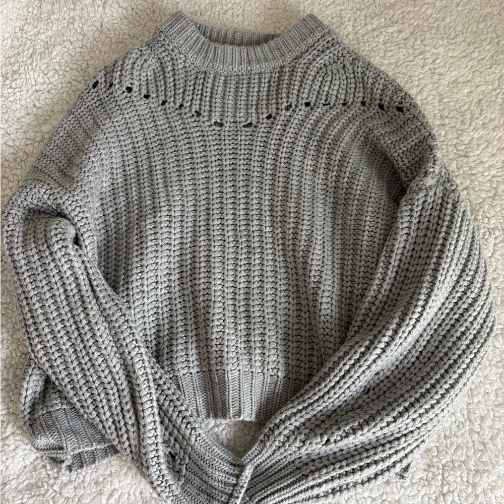 Elodie Light Gray Chunky Crewneck Sweater